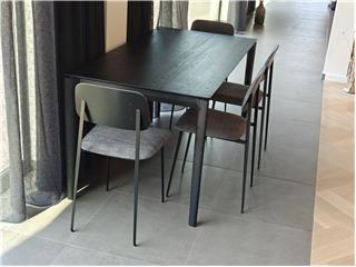 Ethnicraft Bok tafel en DC Stoelen